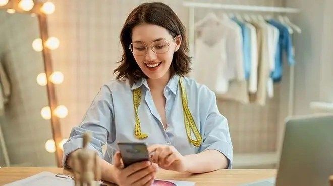 woman on mobile