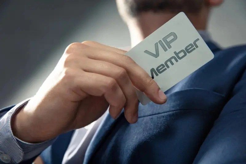 vip member card holded by elegant