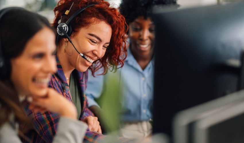A friendly operator is solving technical problems.