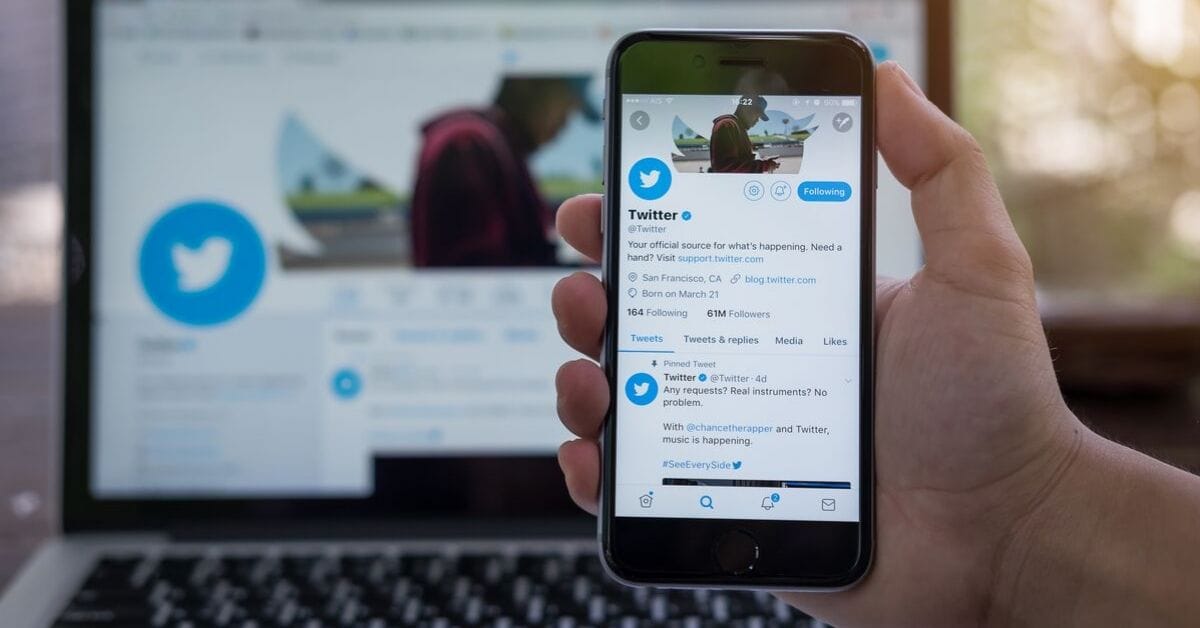 social customer service