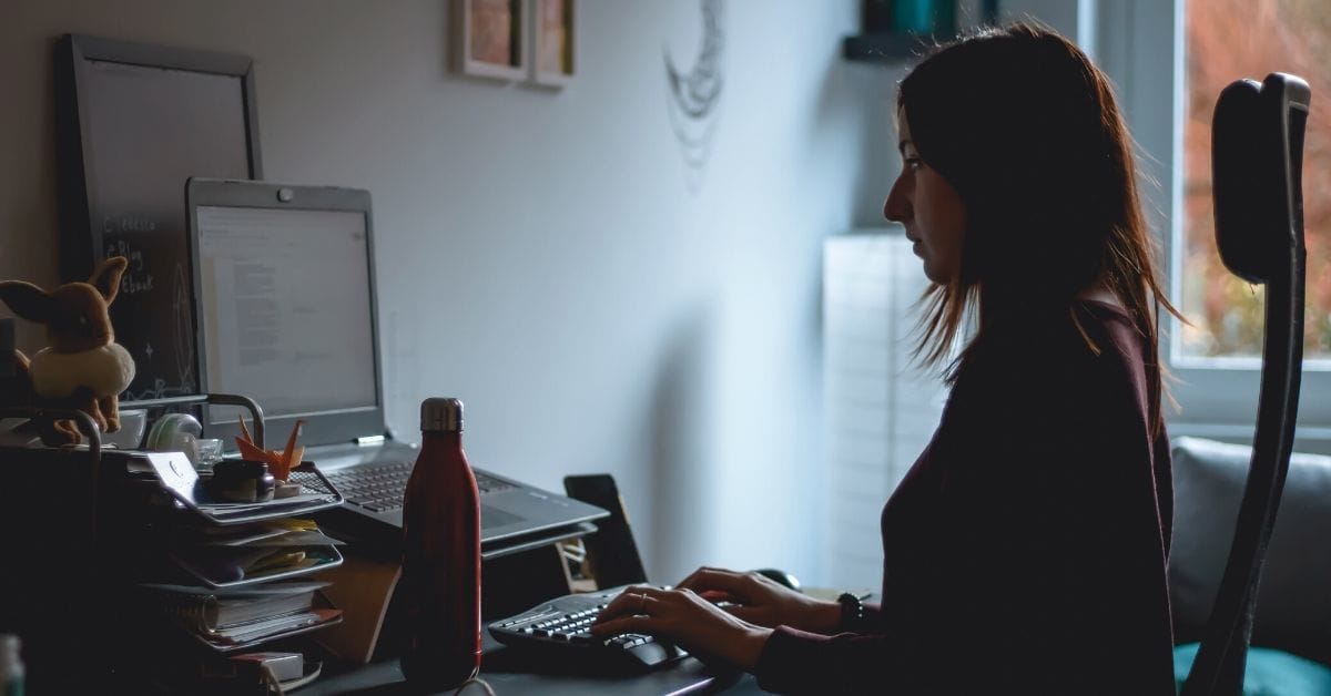 contact center agent remains productive while working from home