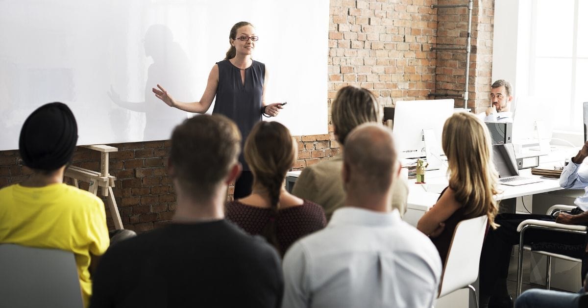 Contact Center Agent Training: Key to Engagement and Customer Experience