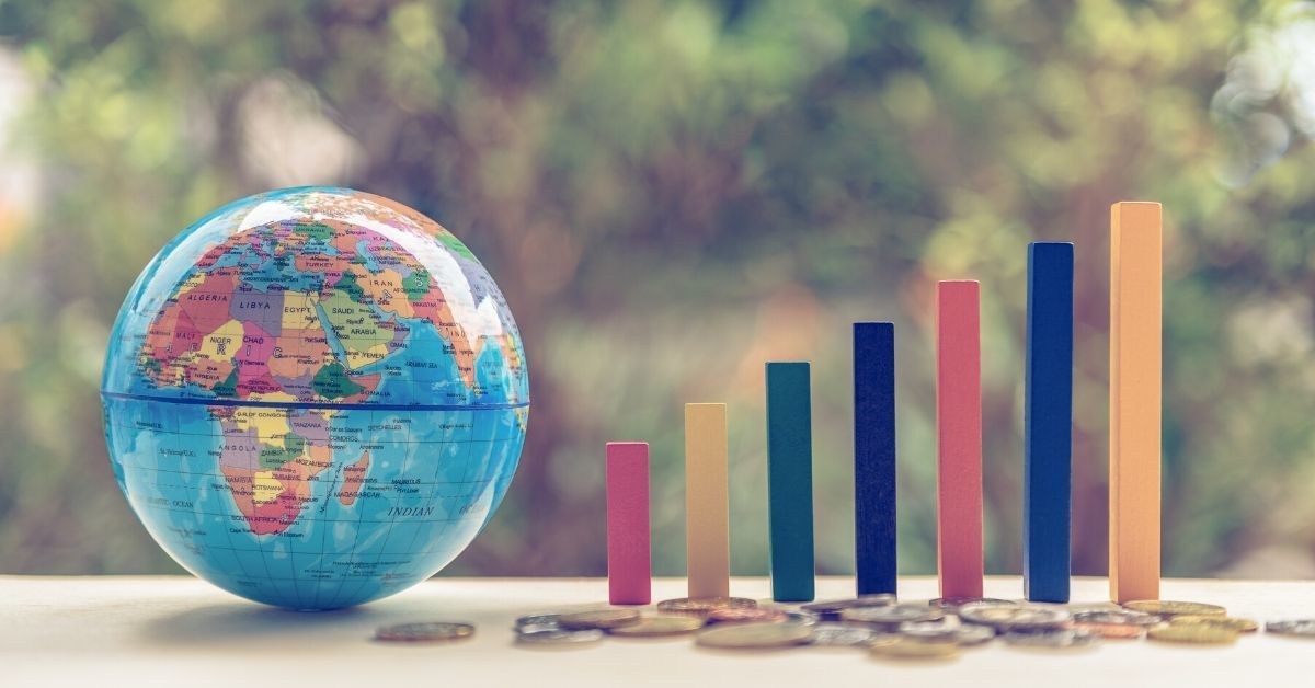 Globe next to rising chart for globalization of contact centers