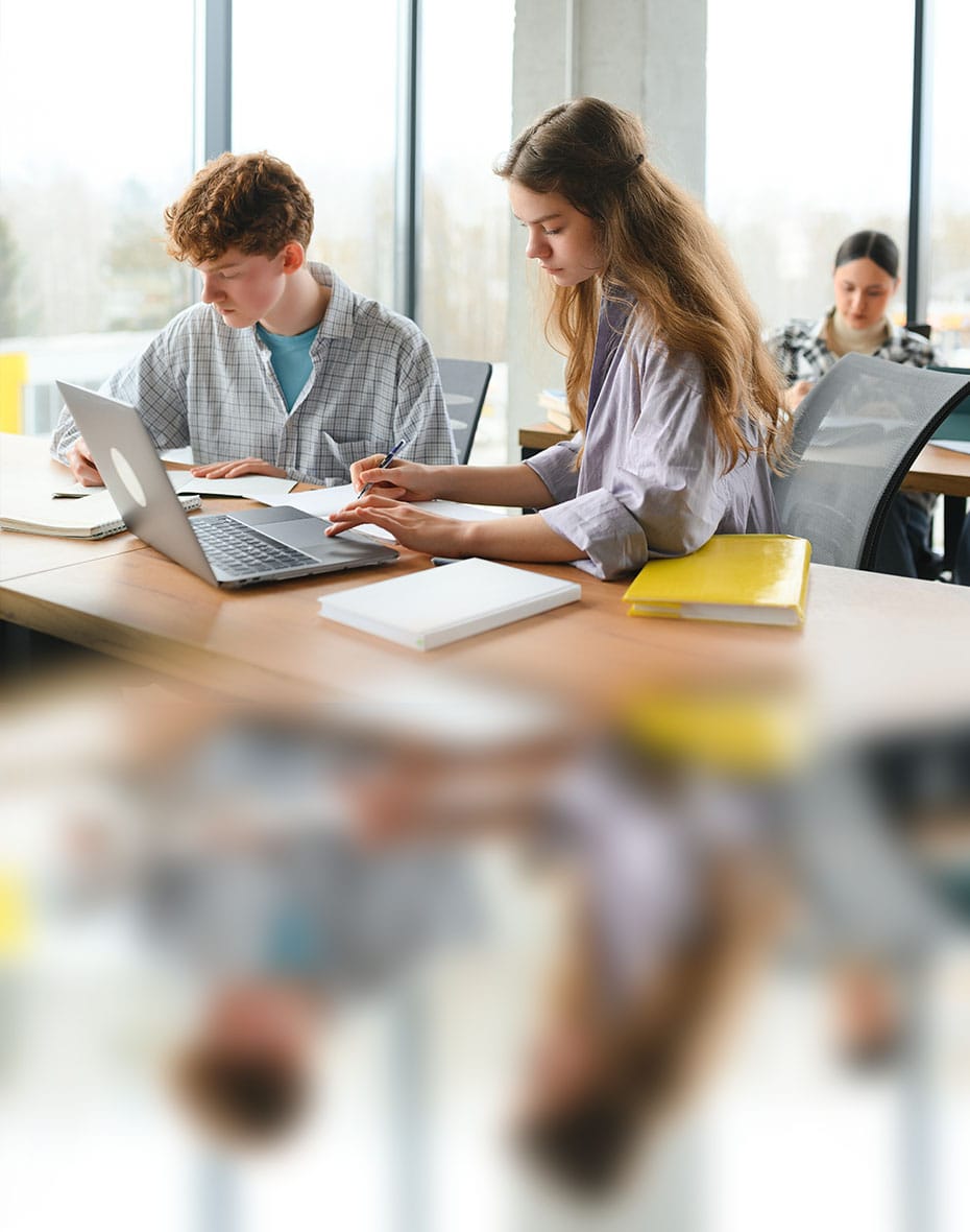 4 Technology Strategies Driving Customer Service Improvements in Education (Metrigy)